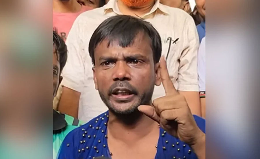 হিরো আলমকে কান ধরে উঠ-বস, এরপর যা ঘটলো