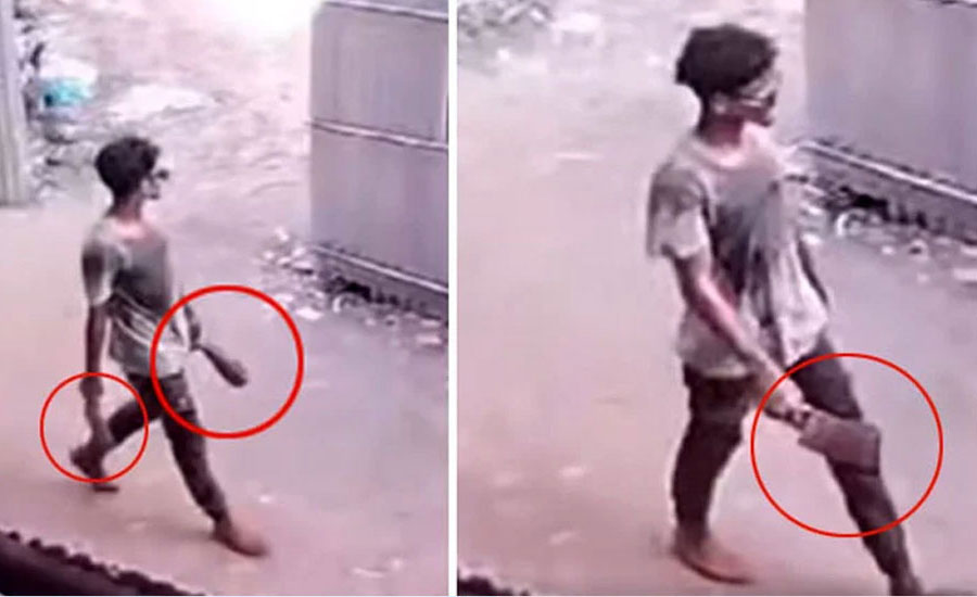 এক হাতে চাপাতি আরেক হাতে কাটা হাত, সিসিটিভিতে লোমহর্ষক দৃশ্য