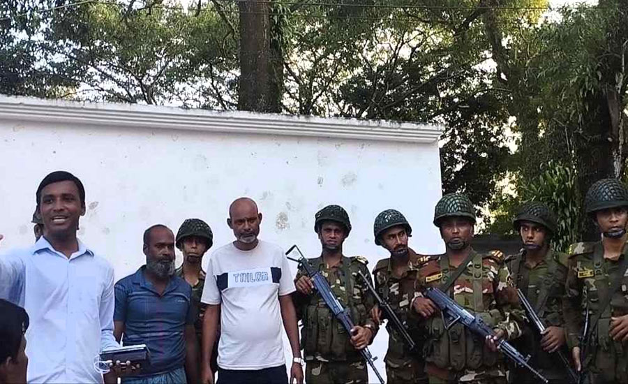 শিক্ষার্থীদের উপর শ্রমিদের হামলা, দুই শ্রমিককে এক বছর করে কারাদণ্ড!