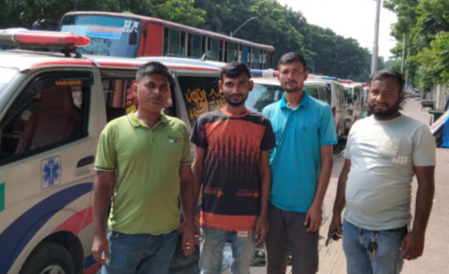 রক্তস্নাত গণঅভ্যুত্থানে অ্যাম্বুলেন্স চালকেরা যেসব দুর্বিষহ ভয়াবহতার মুখোমুখি হয়েছিলেন