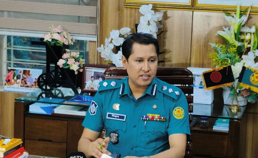 ‘দেড় লাখ টাকায় দেশ ছাড়লেন বিপ্লব কুমার’