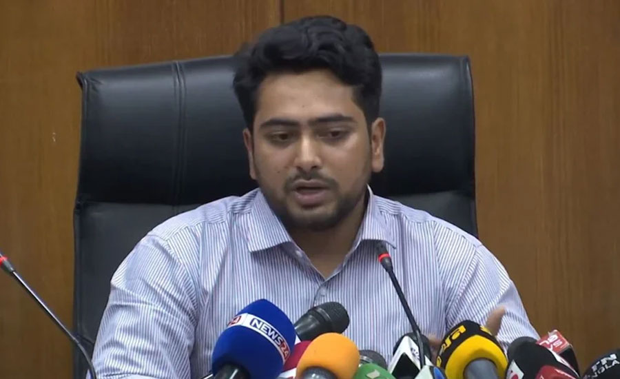 বোন পরিচয়ে আল জাজিরায় কথা বলা সেই তরুণী কে, জানালেন উপদেষ্টা নাহিদ