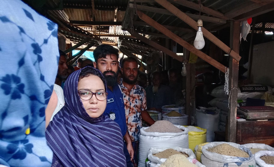 বিরলে ভোক্তা অধিকার সংরক্ষণ অধিদপ্তরের অভিযান, জরিমানা আদায়