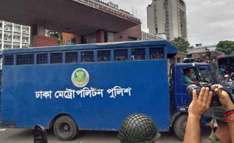 সচিবালয়ে ঢুকে পড়া ৫৩ শিক্ষার্থী আটক