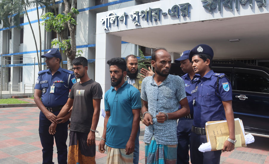 টাকার জন্য বাবাকে খুন করলো পাষণ্ড পুত্র