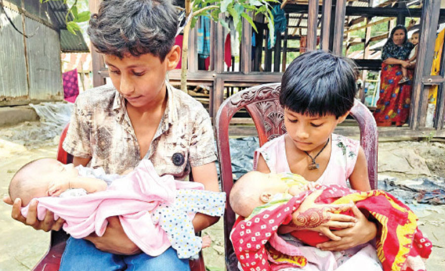 ‘মা নেই, আব্বু জেলে, আমাদের ৪ ভাই-বোনকে দেখবে কে’