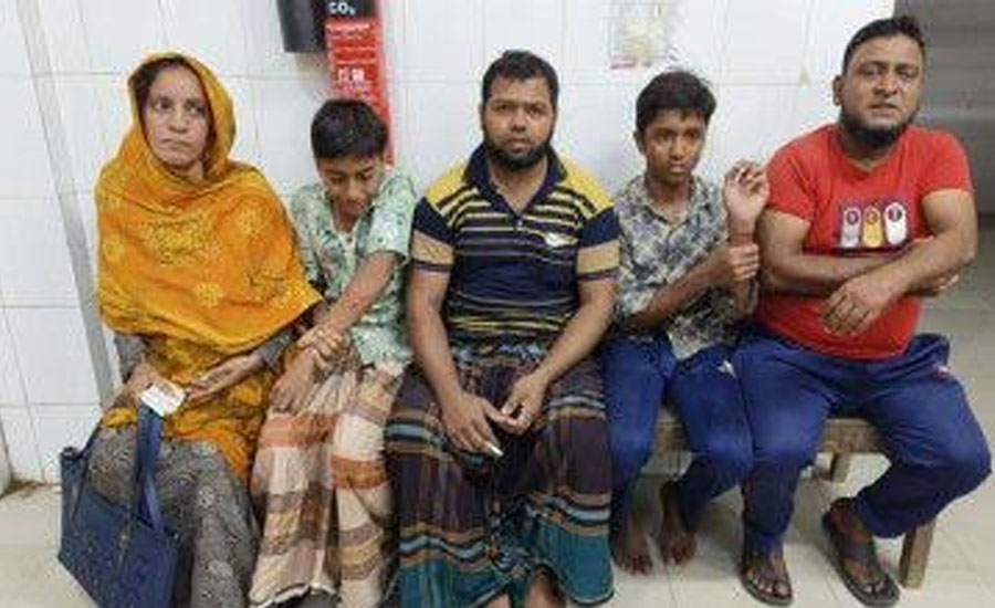 আমতলীতে কুকুরের কামড়ে আহত- ৪৩