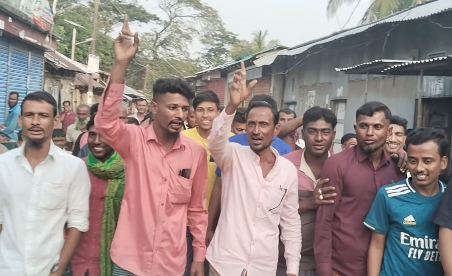 ভোলা লালমোহনে দুই ব্যবসায়ীর দ্বন্দ্বে উত্তেজনা ও বিক্ষোভ মিছিল 
