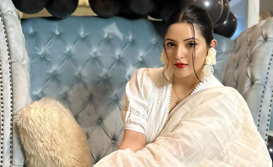 মাফ করে দিয়েন, আমাদের শেষ দেখা হলোই না: পরীমণি