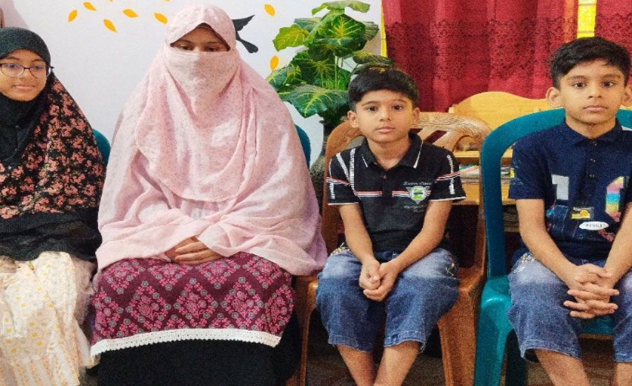 ব্যবসায়ীর মৃত্যুর পর দোকান দখল, তিন ছেলে-মেয়ে নিয়ে অসহায় মা