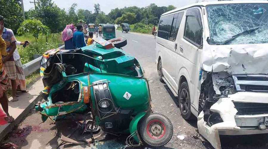 ২০২৪ সালে সড়ক দুর্ঘটনায় ঝরেছে ৮ হাজারের বেশি প্রাণ