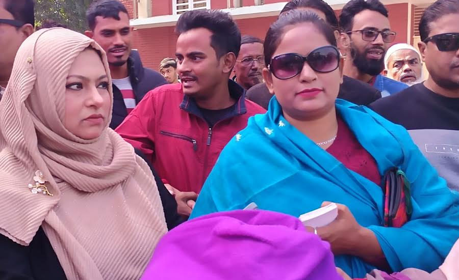 পিরোজপুরে শীতার্তদের মাঝে বিএনপির শীত বস্ত্র বিতরণ
