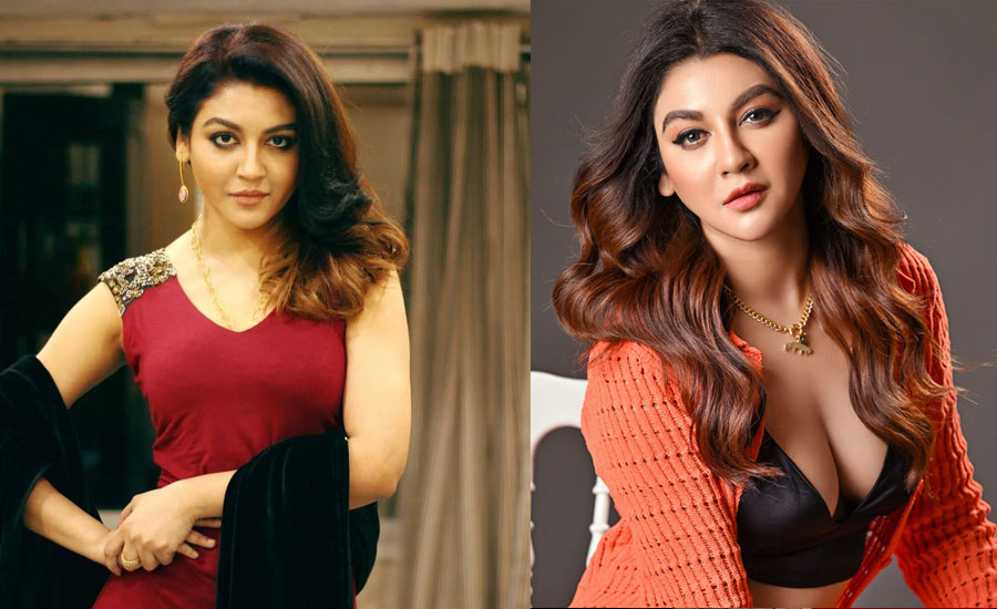 মোহনীয় লুকে নজর কাড়লেন জয়া