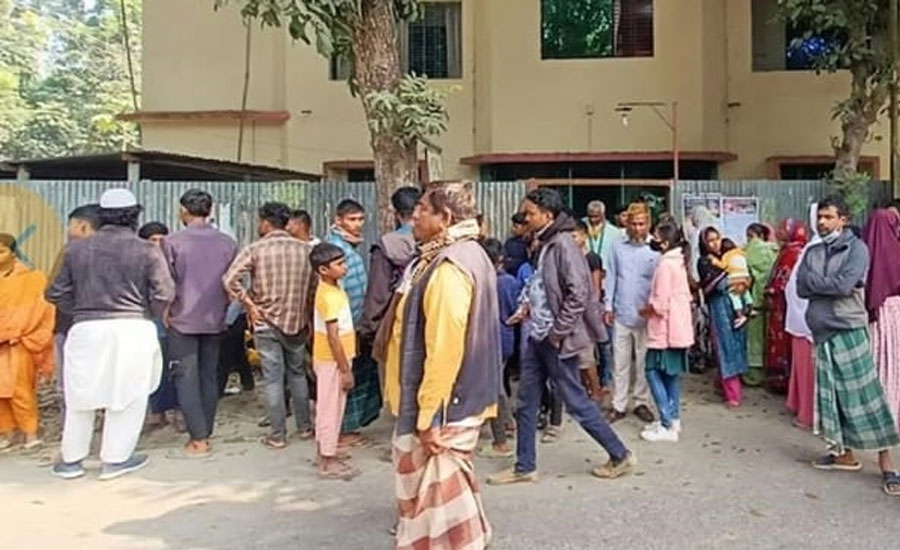 মানিকগঞ্জের ঘিওরে বৃদ্ধার গলা কাটা লাশ উদ্ধার 