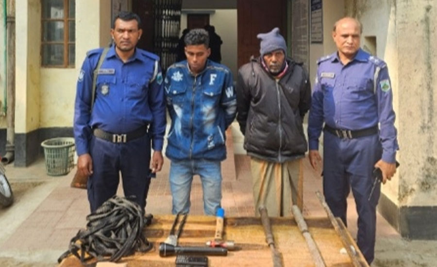 সিরাজগঞ্জে প্রস্তুতিকালে আন্তঃজেলা ডাকাত দলের ২ সদস্য গ্রেপ্তার