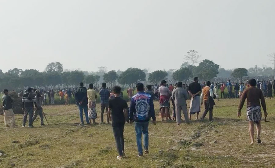 চৌকা সীমান্তে উত্তেজনা-ককটেল বিস্ফোরণ, বাংলাদেশি কিশোর আহত