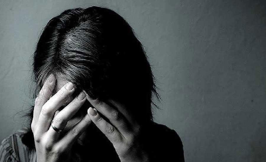 উজিরপুরে গলায় ফাঁস দিয়ে বিএম কলেজের ছাত্রীর আত্মহত্যা