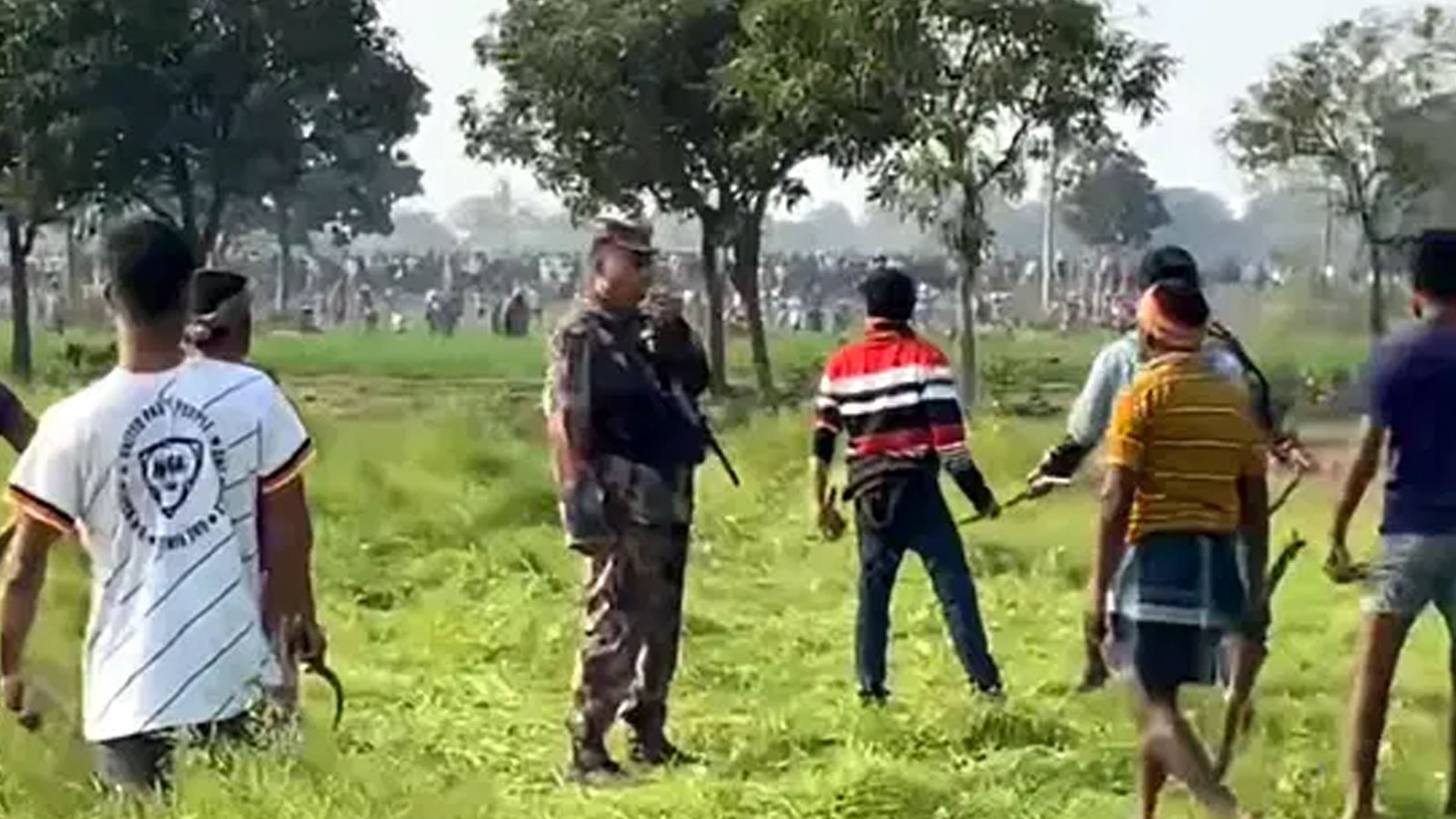 চাঁপাইনবাবগঞ্জের সীমান্তে আবার উত্তেজনা, হামলায় ৩ বাংলাদেশি আহত