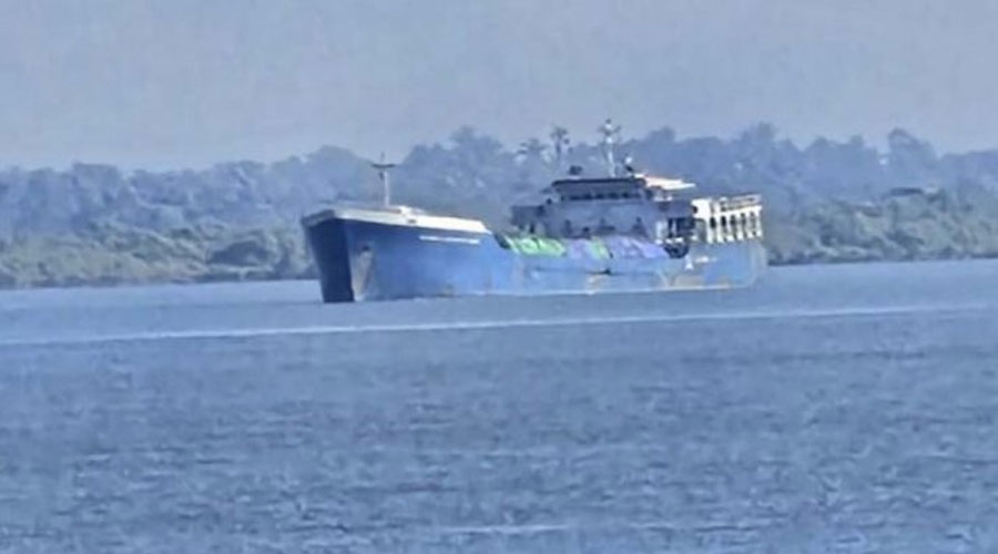 পণ্যবাহী ৩ কার্গো জাহাজ এখনও ফেরত দেয়নি আরাকান আর্মি