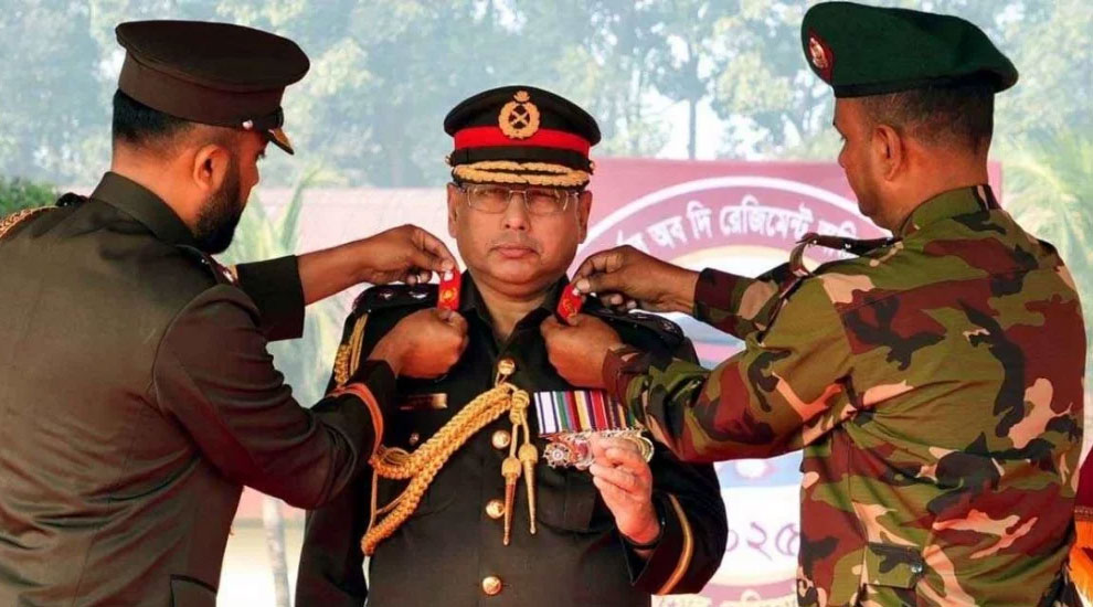 প্রস্তুত থাকার আহ্বান জানালেন সেনাপ্রধান