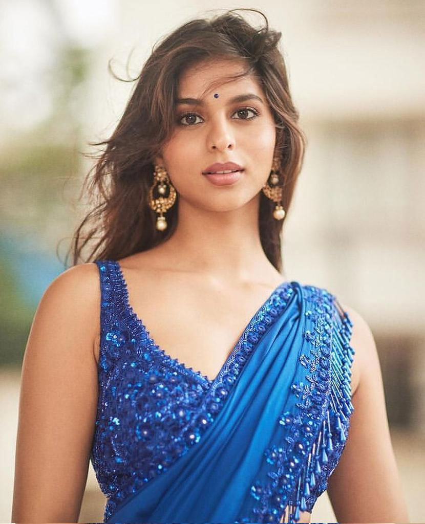 মোহনীয় লুকে শাহরুখ কন্যা সোহানা
