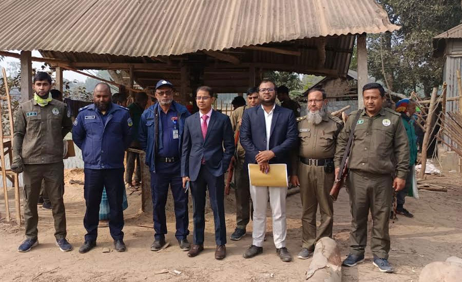 শ্রীবরদীতে অবৈধ করাত কল বন্ধে উচ্ছেদ অভিযান, ৪ করাত কলের যন্ত্রাংশ ও অবৈধ কাঠ জব্দ