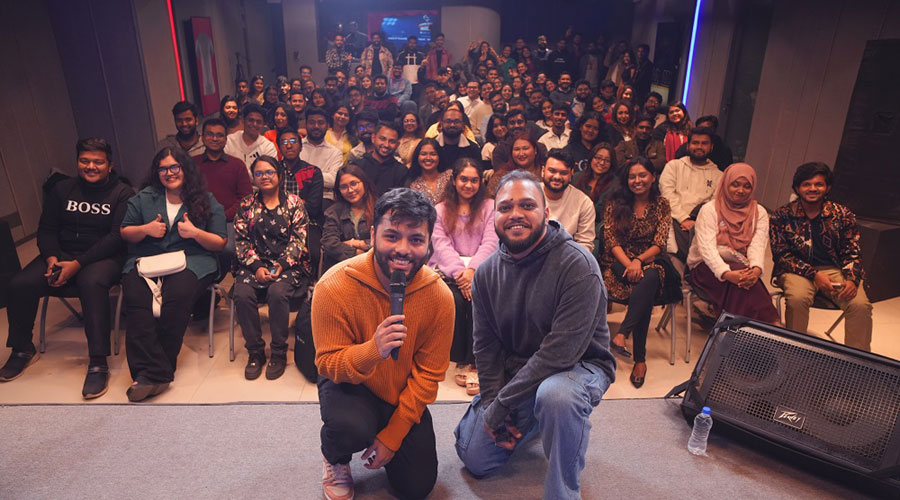 ইভেন্ট বক্স আয়োজিত ফুল হাউজ কমেডি ইভেন্ট 'দ্য পাঞ্চলাইন প্রোস' অনুষ্ঠিত