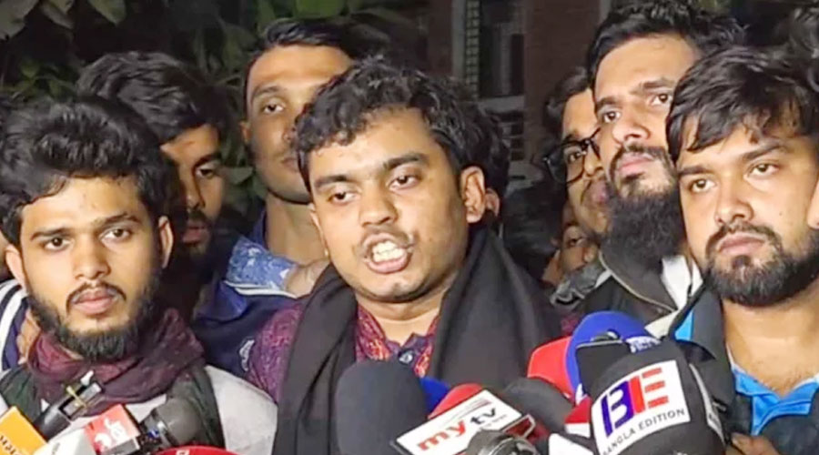 নিউমার্কেট থানা ঘেরাওয়ের ঘোষণা দিয়েছেন সাত কলেজ শিক্ষার্থীরা