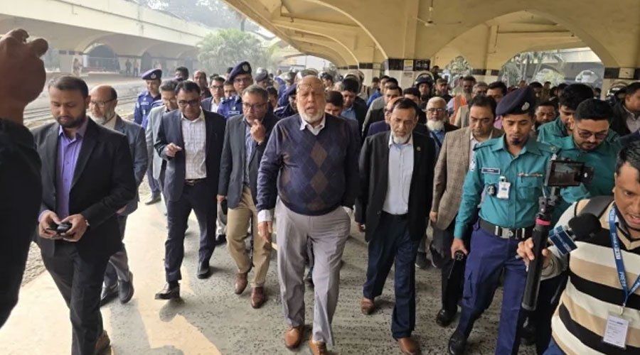 রেলের রানিং স্টাফদের দাবি পূরণে আলোচনা চলছে: উপদেষ্টা