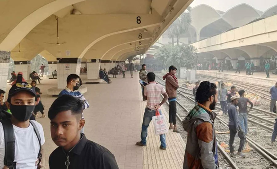 ধর্মঘট প্রত্যাহার, ট্রেন চলাচল শুরু হলেও শিডিউল বিপর্যয়