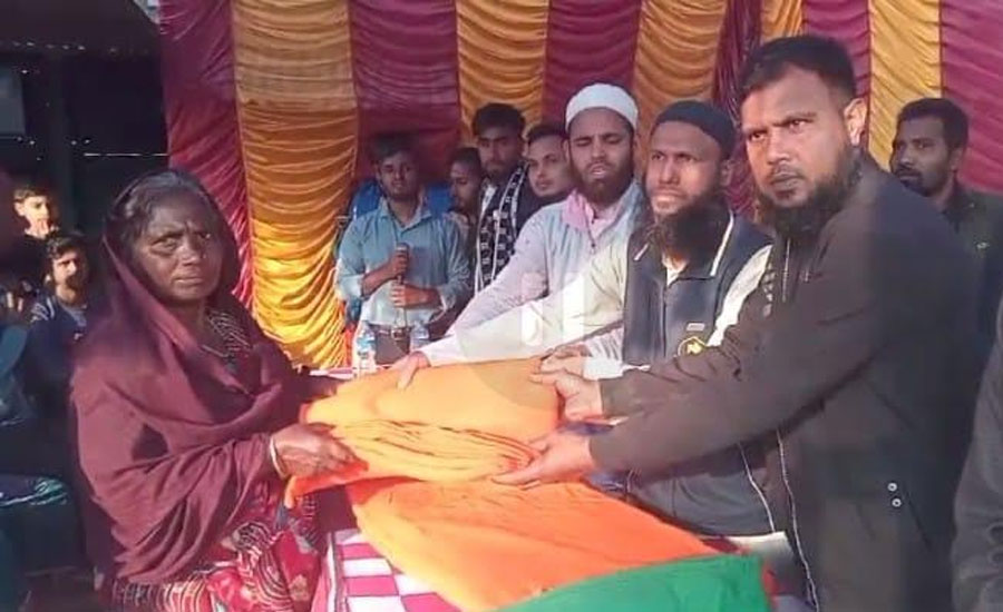 মানিকগঞ্জে গণঅধিকার পরিষদের উদ্যোগে শীতার্তদের মাঝে কম্বল বিতরণ 