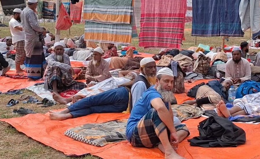 আম বয়ানে আনুষ্ঠানিকতার অপেক্ষায় মুসল্লিরা  