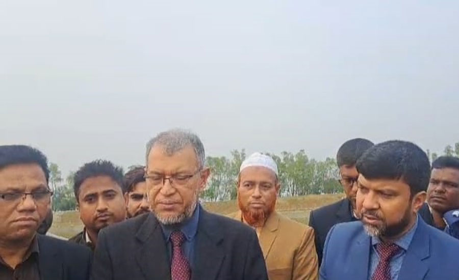 শ্যামনগরের দ্বীপাঞ্চল গাবুরার বেড়ীবাঁধের কাজ পরিদর্শন করলেন মন্ত্রি পরিষদ সচিব ড,আব্দুর রশিদ 