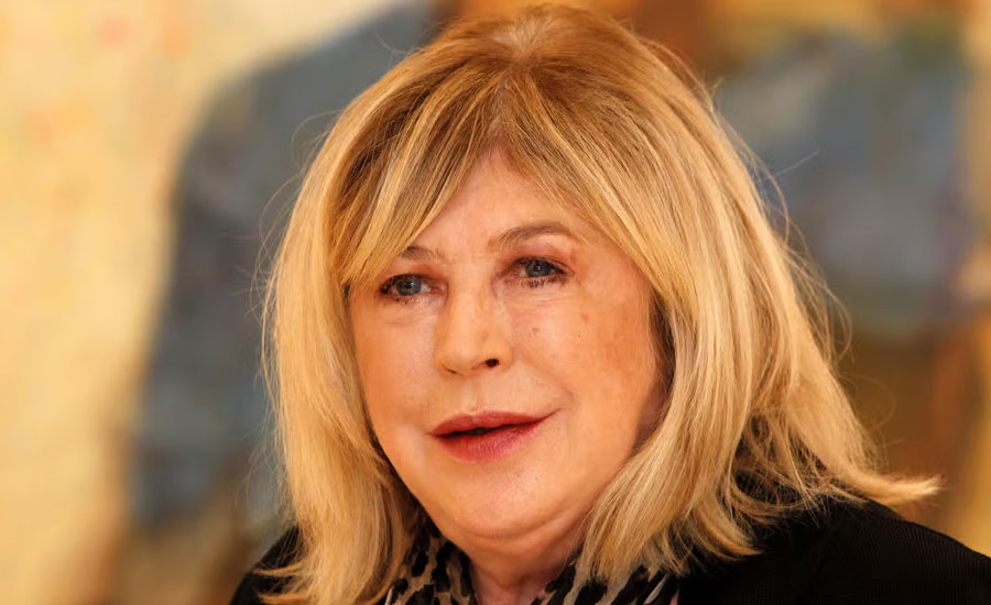 অতিরিক্ত ধূমপানেই কি মৃত্যু গায়িকা মারিয়ানের?