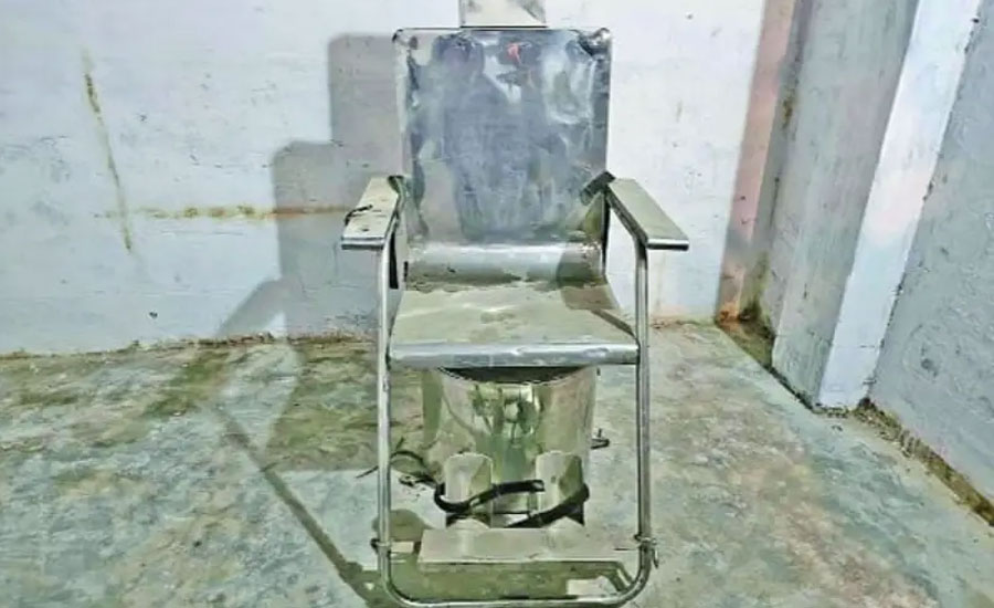 সেই আলোচিত চেয়ারের যে ব্যাখ্যা দিলেন তাসনিম খলিল!