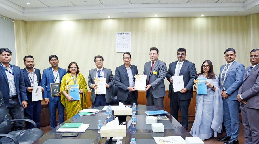 আর্থিক সাক্ষরতা বিষয়ক ব্রেইল বই প্রকাশ করল প্রাইম ব্যাংক