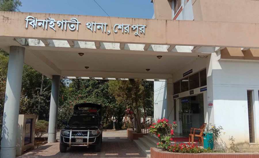 মেয়ের ধর্ষণের ঘটনা প্রকাশে বিষপানে মায়ের আত্মহত্যার চেষ্টা