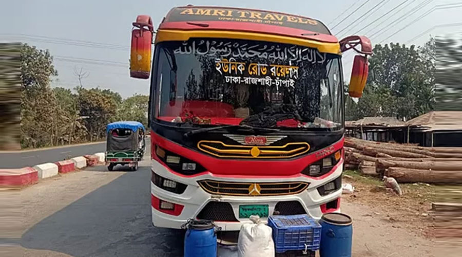 চলন্ত বাসে ডাকাতি-শ্লীলতাহানি, ৩ দিন পর মামলা