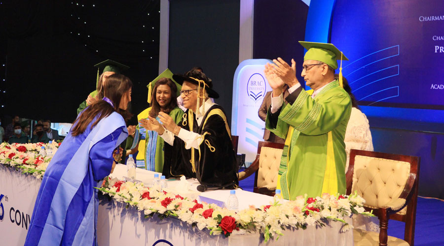ব্র্যাক ইউনিভার্সিটির ১৬তম সমাবর্তন অনুষ্ঠিত