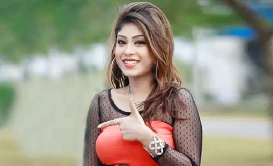 সাত জনের সাথে অ্যাফেয়ার থাকার কথা জানালেন মিষ্টি জান্নাত