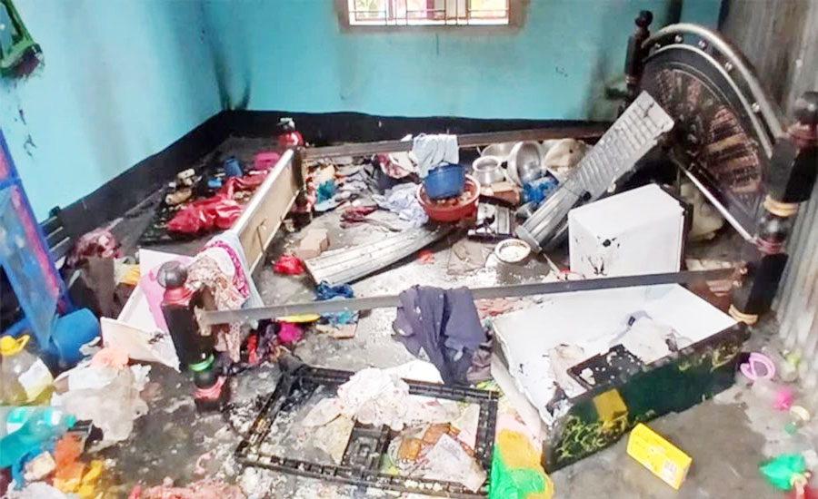 চাঁদপুরে গ্যাস লিকেজ থেকে বিস্ফোরণ, একই পরিবারের ৬ জন দগ্ধ