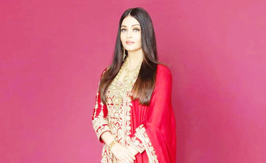 যে কারণে হলিউড সিনেমায় অভিনয়ে রাজি হননি ঐশ্বরিয়া