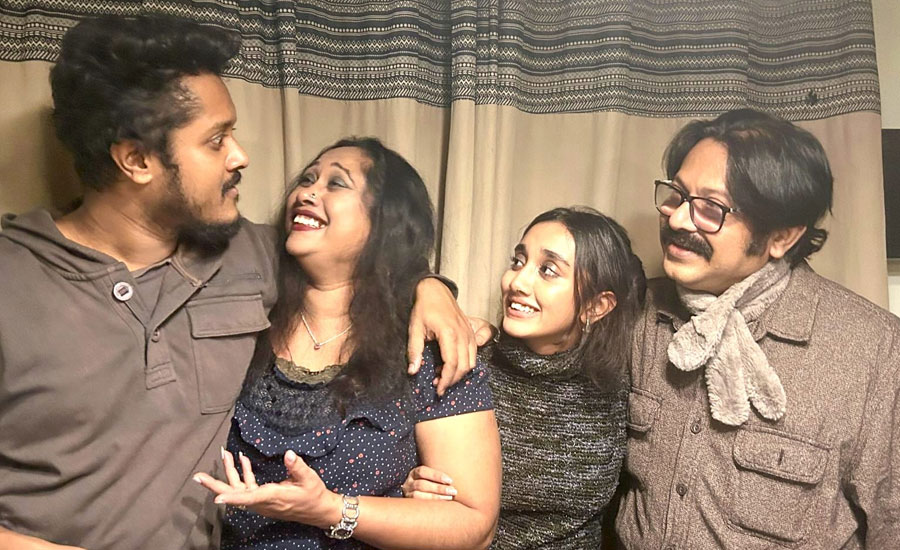 অভিনয়শিল্পী বাবু পরিবারের সেকাল-একাল 
