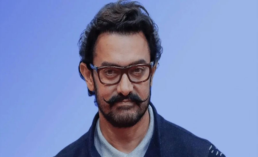 আমিরের জন্মদিনে উদযাপন দেশজুড়ে, চমকের অপেক্ষায় বলিপাড়া