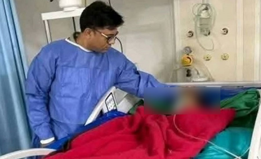 মাগুরার শিশুটি চোখের পাতা নেড়েছে