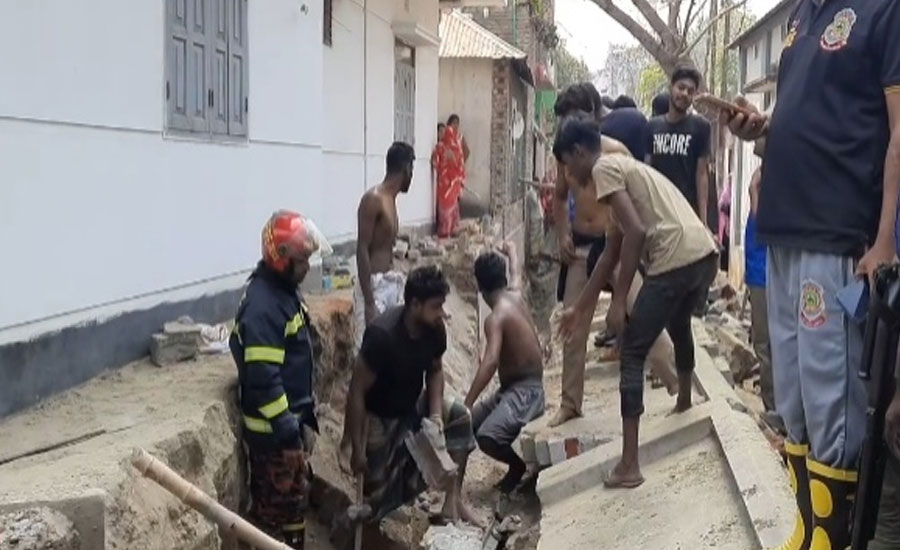 সিরাজগঞ্জে দেয়াল ধ্বসে নিহত ২, আহত ৩