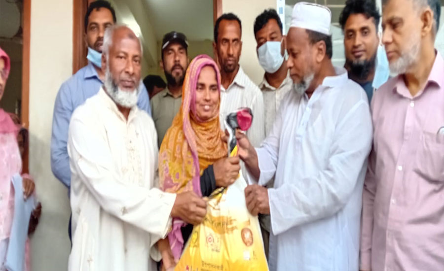 কাপাসিয়ায় হতদরিদ্রদের মাঝে বিনামূল্যে ভিজিএফ চাল বিতরণ শুরু