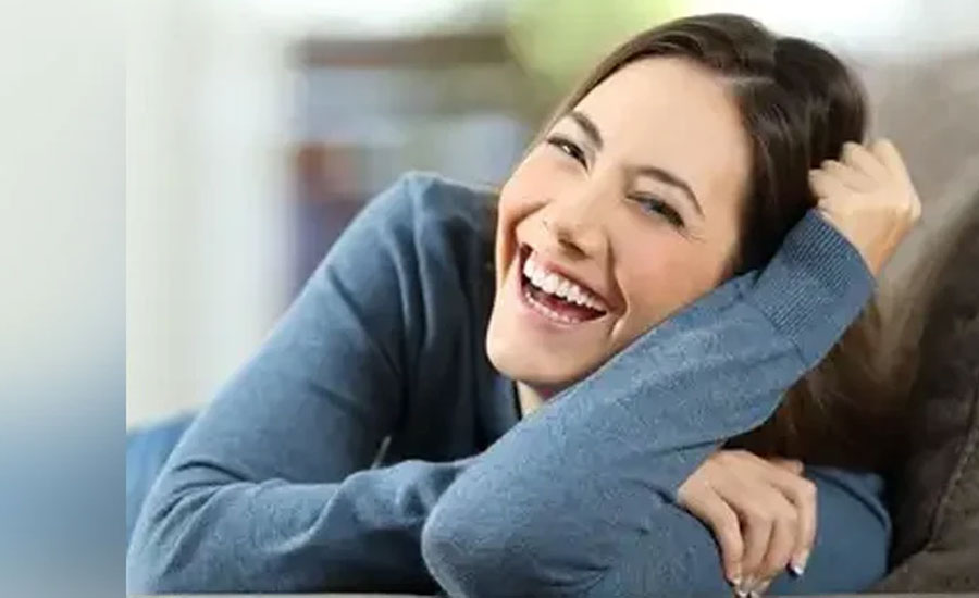 একটানা ১৫ সেকেন্ড হাসি বাড়াতে পারে আয়ু 