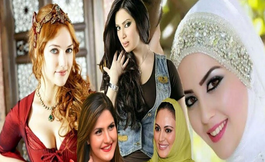 পুরুষের তুলনায় নারী বেশি যে ১০ দেশে