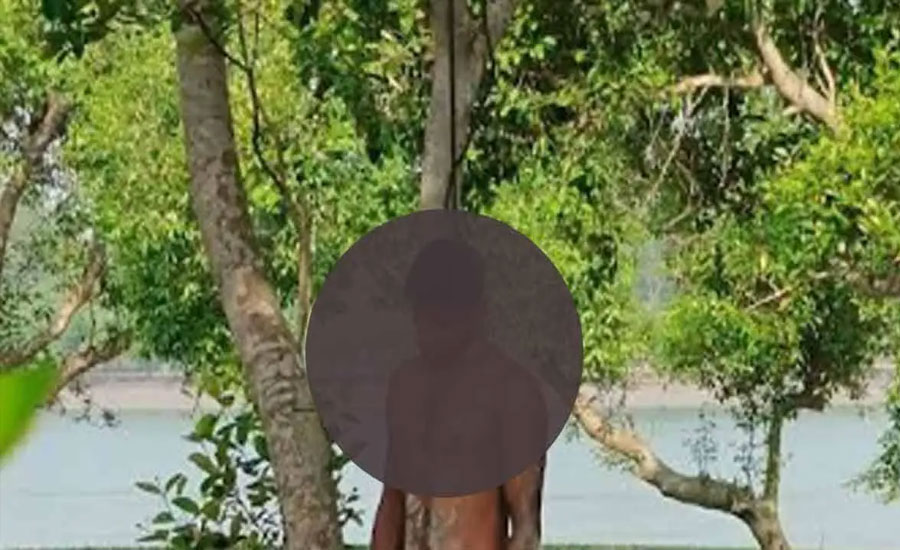 মাদার নদীর চরে গাছে ঝুলছিল যুবকের লাশ